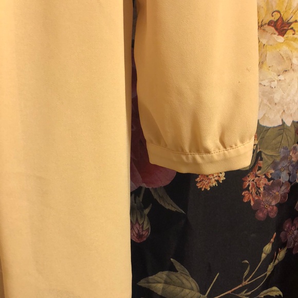 Anne Taylor Loft blouse💕 - Picture 3 of 5